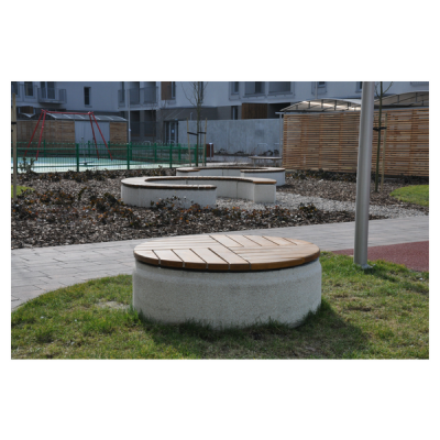 Ławka betonowa okrągła fi Ø 130 wys. 46 cm realizacja