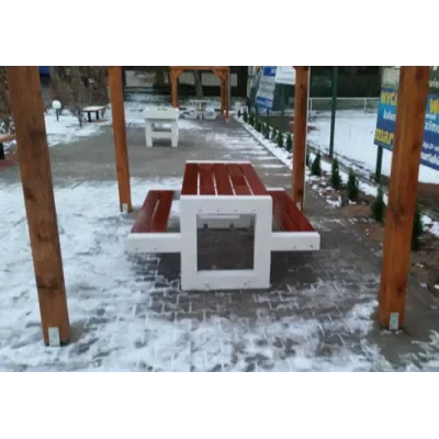 Stół rekreacyjny parkowy betonowy z 2 zespolonymi drewnianymi ławkami 151x180x76 cm